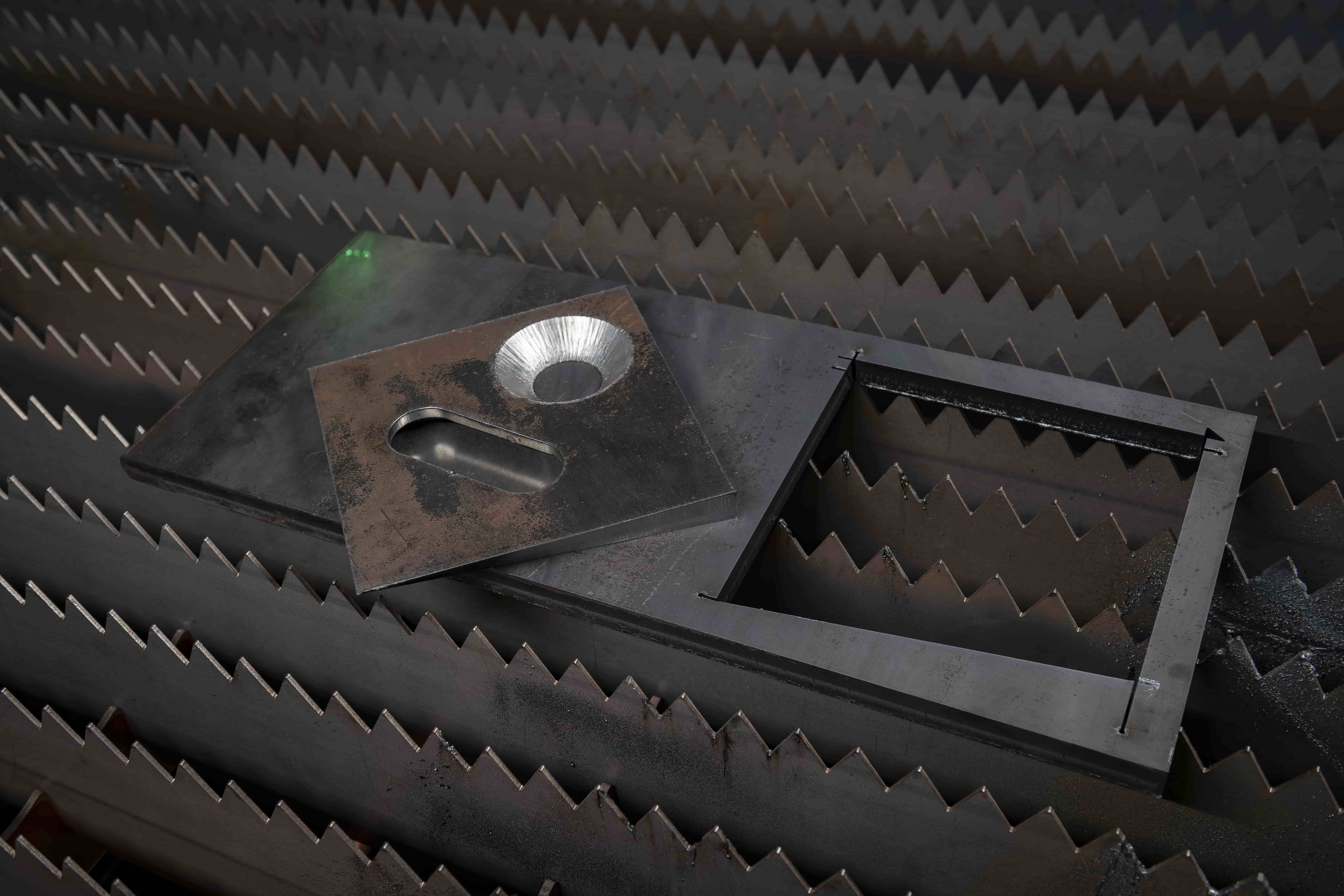 A Comprehensive Guide to Metal Cutting - Charles Day Steels