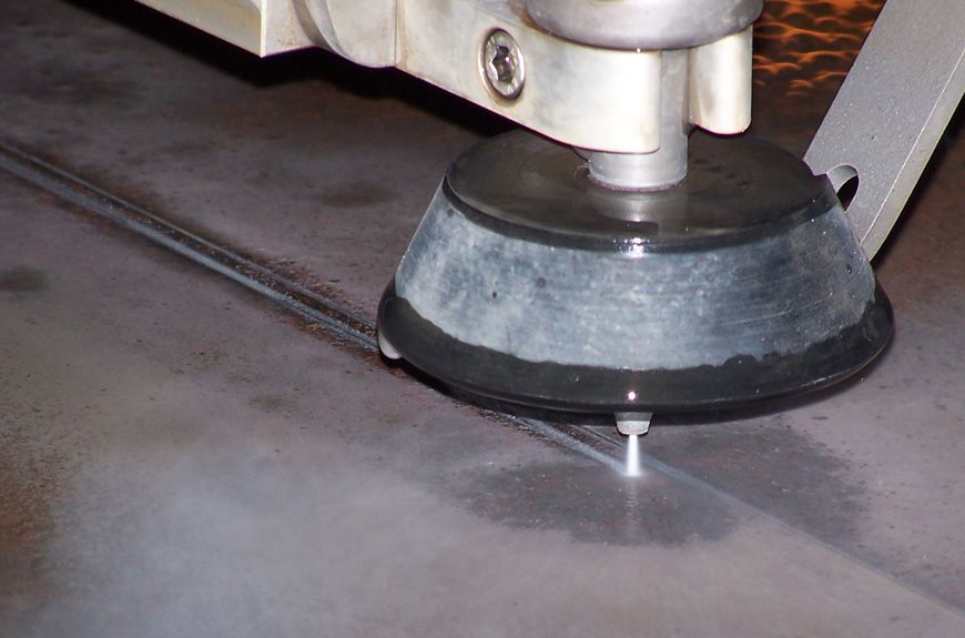 advantages of waterjet cutting